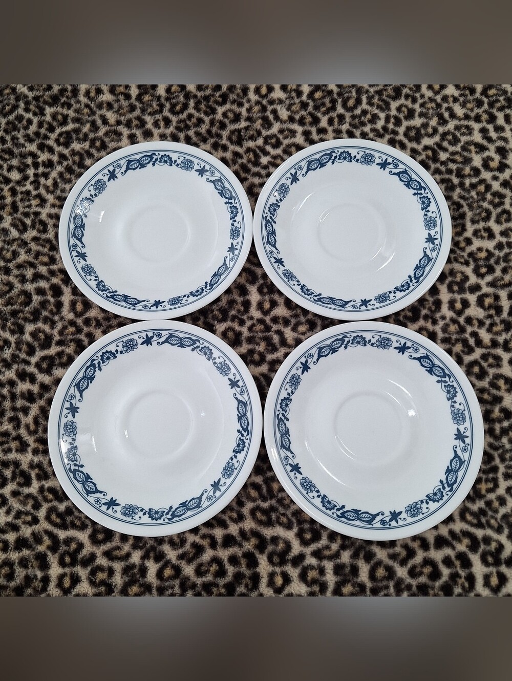 Vintage Corelle Old Town Blue Onion Dinnerware Appetizer Plates Set of 4